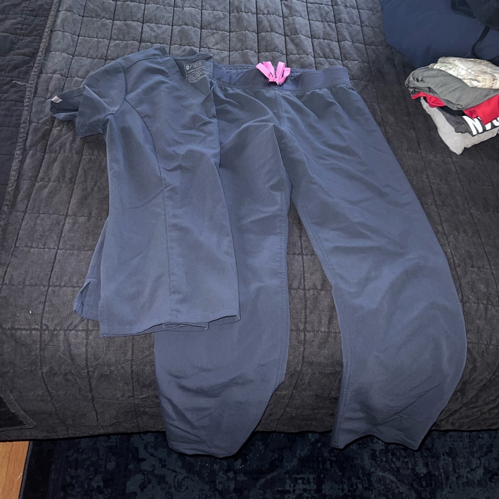 Figs scrubs size small